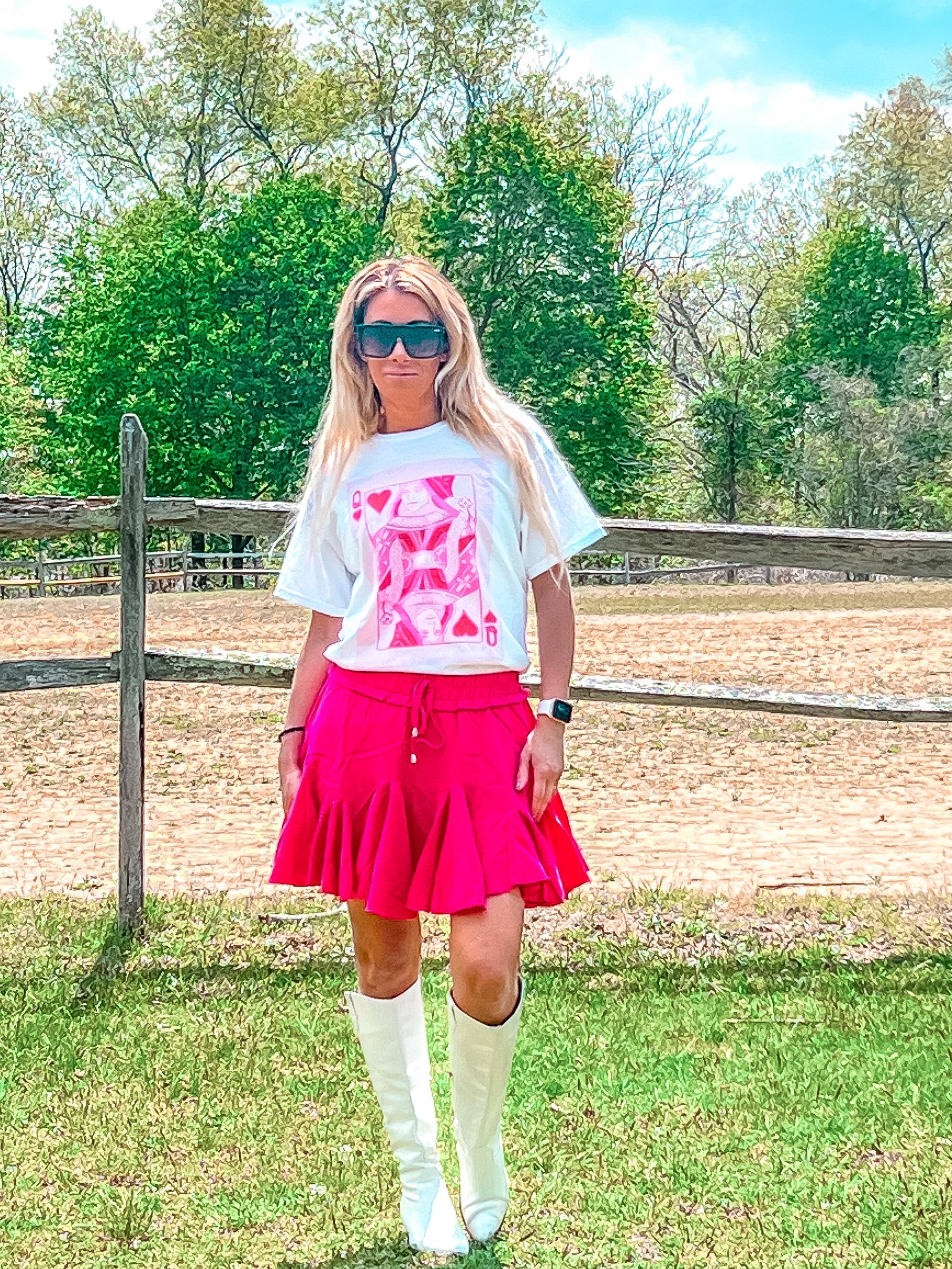 Queen of Hearts T-Shirt- White - Suburban Cowgirl